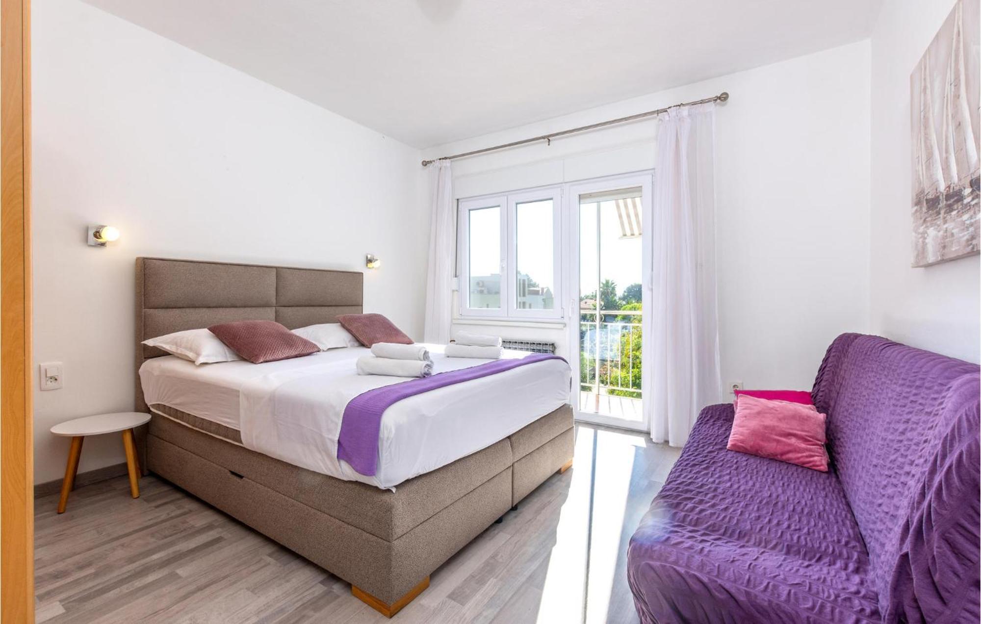 Stunning Apartment In Kastel Stari With Wifi Kaštela 外观 照片