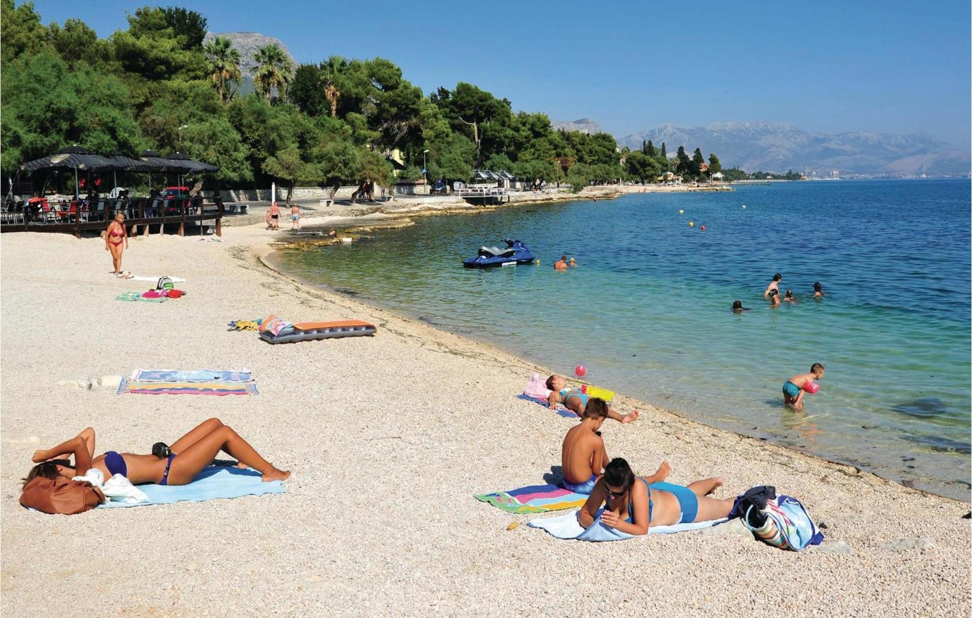 Stunning Apartment In Kastel Stari With Wifi Kaštela 外观 照片