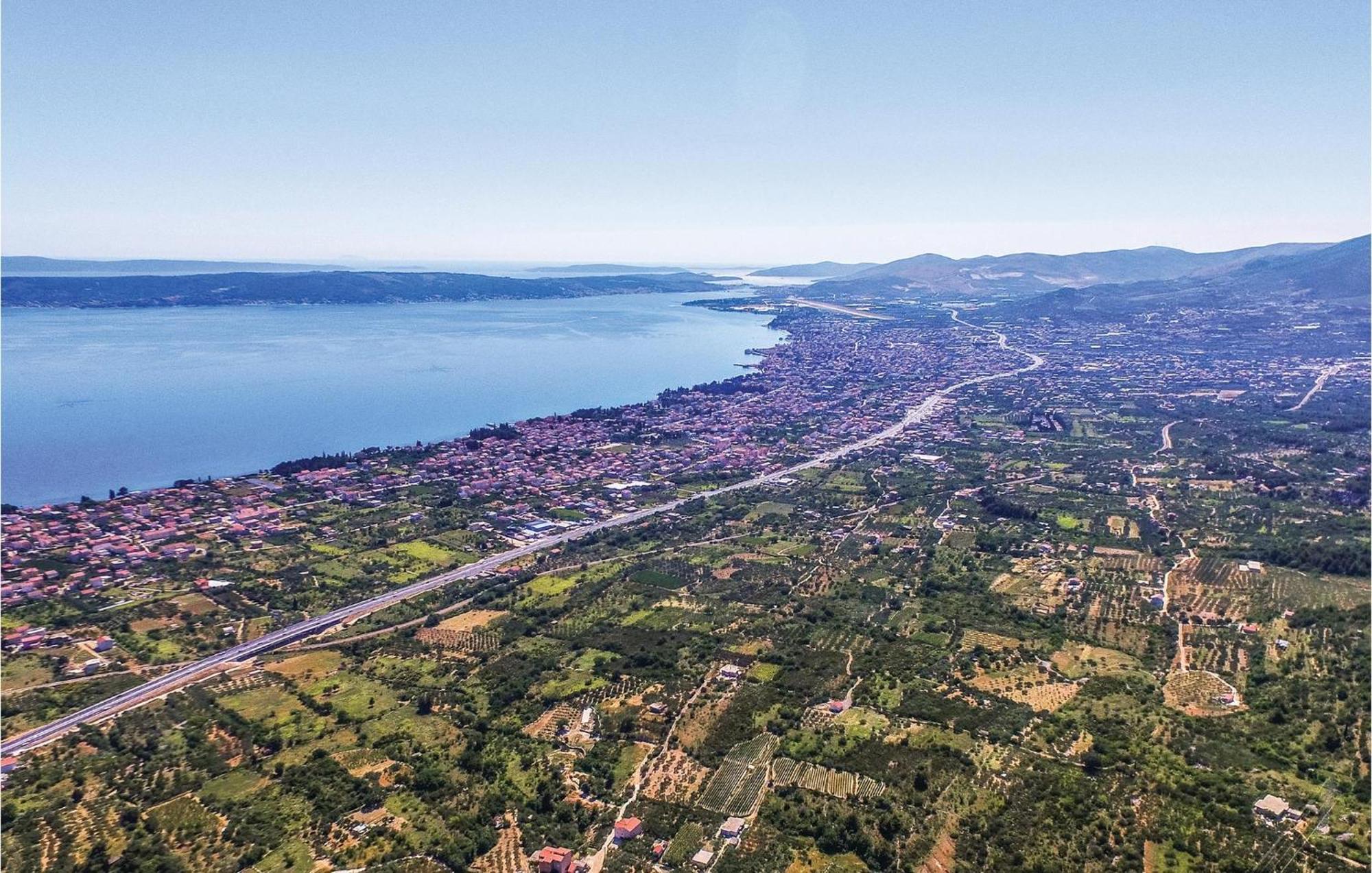 Stunning Apartment In Kastel Stari With Wifi Kaštela 外观 照片